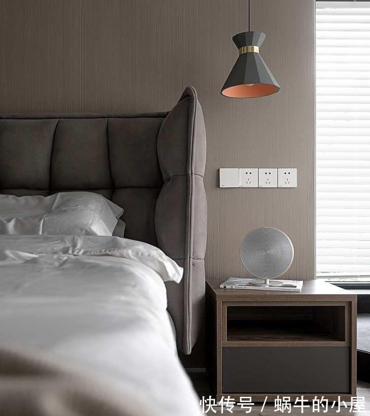 深度|简明有深度的现代三居室，用光线来辅助灰白元素，营造静好的空间