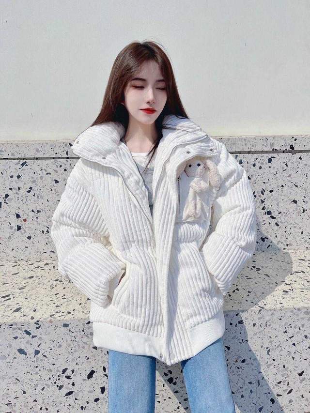 羽绒服 秋冬穿搭指南,普通女生也能把这几套穿出高级感,气质优雅又洋气