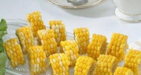 延緩衰老|女性不想變黃臉婆，堅(jiān)持食用3種食物，滋養(yǎng)肌膚，排毒養(yǎng)顏