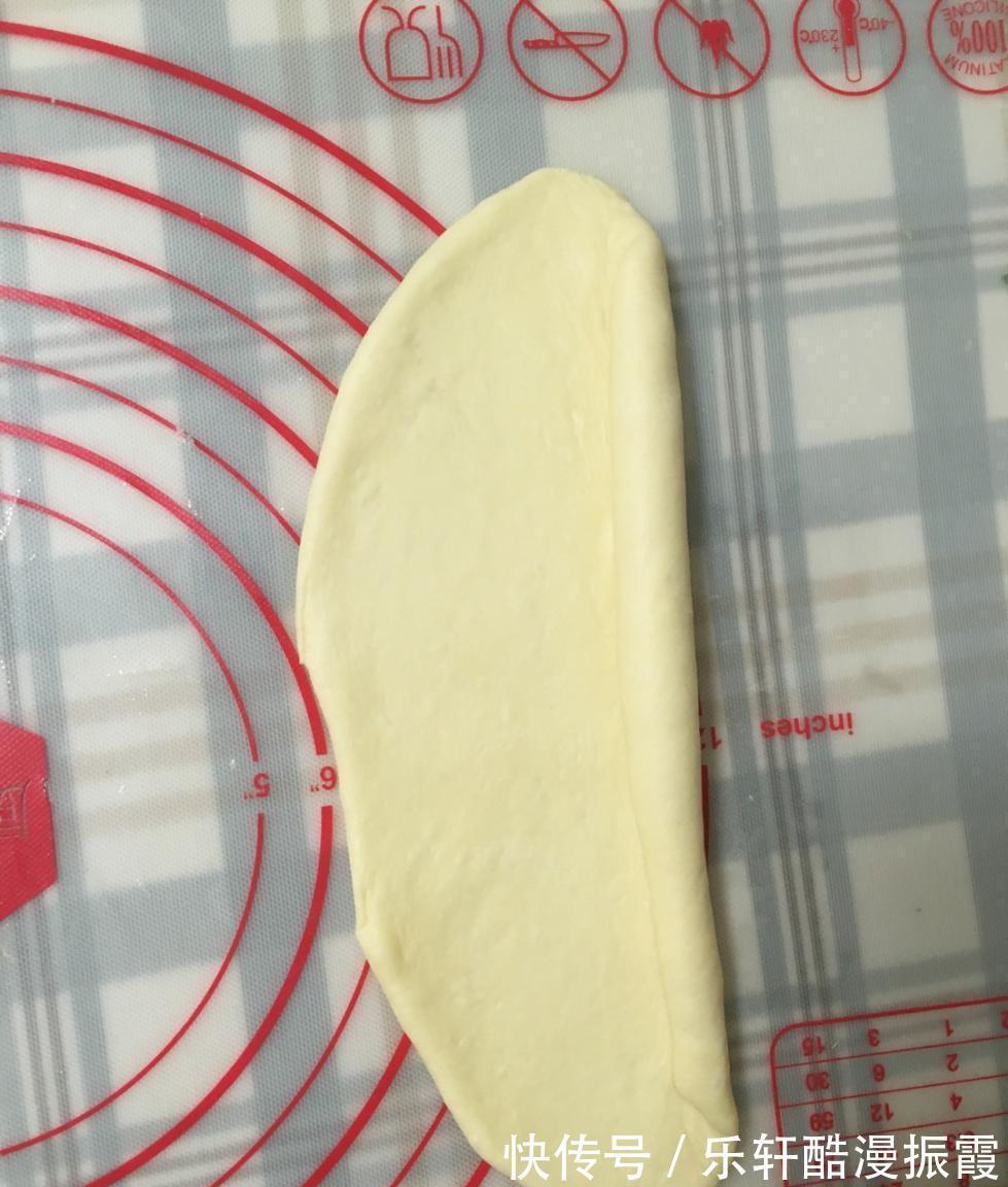 鸡蛋糖|腊肠火腿排包，美味营养，好吃健康