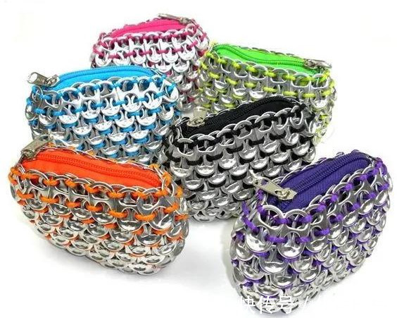 在易拉罐拉环上编织，钩成的包包耐看耐用！DIY变废为宝附教程