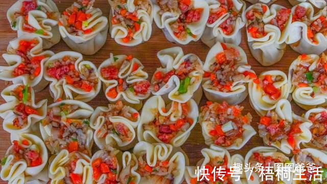 搅拌均匀|早餐别吃包子馒头了,1块钱饺子皮,5种巧用,美味解馋,孩子最爱