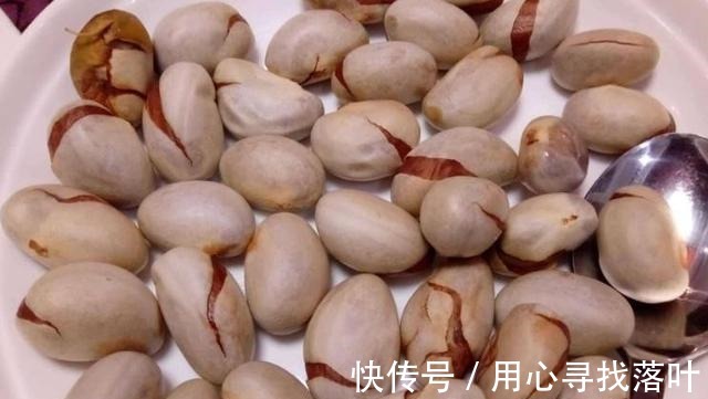 菠萝蜜核别再丢垃圾桶了,学会它的3种吃法,比吃红薯和板栗都香!