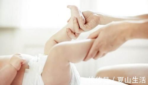 宝妈|3个月宝宝脊柱被扭伤，换纸尿裤的错误动作，究竟弄伤了多少孩子