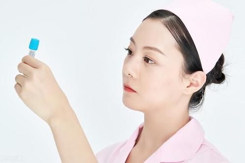 张姨|吃他汀和阿司匹林，坚持吃和偶尔吃，有什么区别？怎样吃才安全？