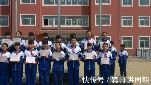 发育|为什么男孩大多开窍晚?婴儿时期,男宝的大脑发育就已落后于女孩