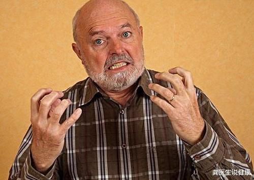 高血压者|出租司机突发脑溢血，抢救无效离世，医生提醒：高血压者按时吃药很关键