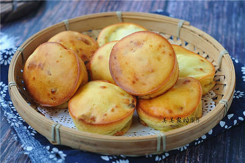  孩子做|家有烤箱，一定要试试它，不用面粉不发酵，搅一搅就成，太香啦！