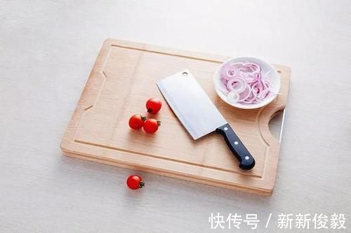 菜板|一岁男童体内查出多条活虫,医生提醒:都是家长这个习惯惹的祸