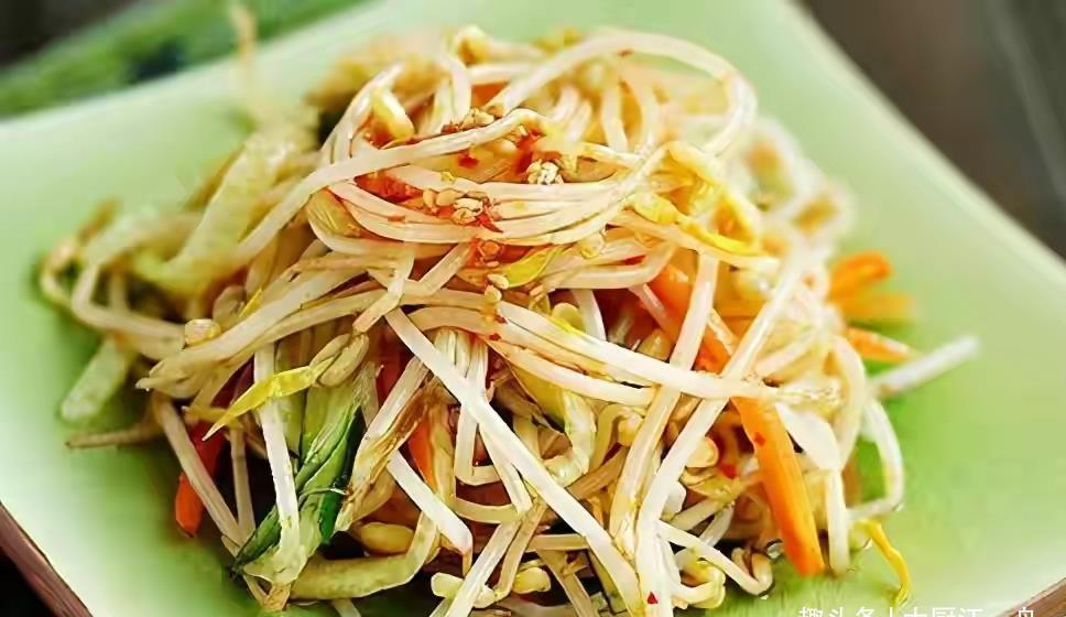 炒菜|三伏天养生,建议每天吃点清淡的,教你3种家庭炒菜,平稳度夏天