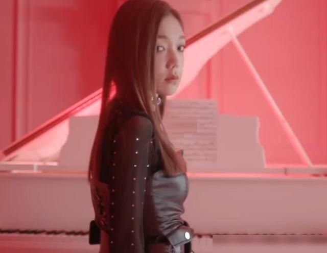 郑乃馨 硬糖少女首支MV造型希林高冷,赵粤电玩少女,nene厉害了