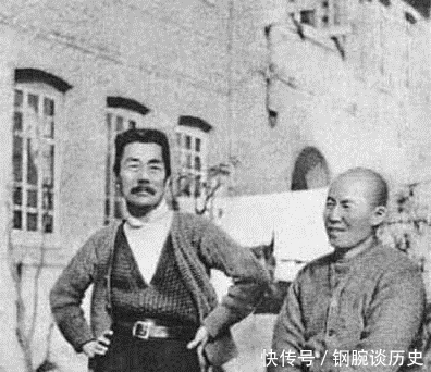 骨头|有人说鲁迅躲在租界里,既有钱又悠闲,鲁迅的骨头到底硬不硬?