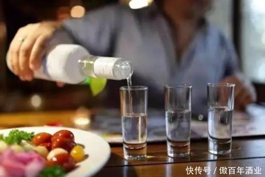 轻人不喜欢白酒|年轻人不喝白酒了?NO NO NO 饮酒氛围才是根本