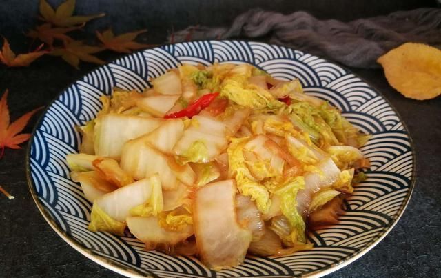 白菜|醋溜白菜这样做更美味,解馋开胃有营养,白菜脆嫩可口超下饭