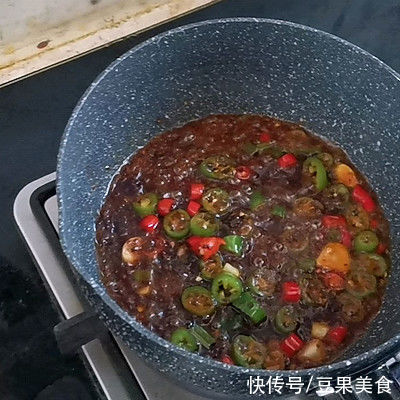 #清香麻爽秒入魂#麻辣芽菜拌面