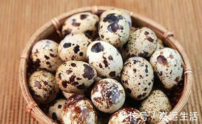 滋肝排毒|人到中年,常吃以下食物,滋肝排毒,补血润肤,好处多多