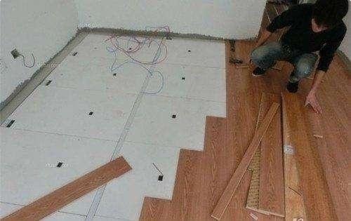 翻新装修|二手房翻新装修,能直接在瓷砖上铺木板吗别花了冤枉钱