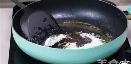 后厨老爸告诉的,炖肉多放点”它“,肉鲜嫩入味,怎么炖怎么香!