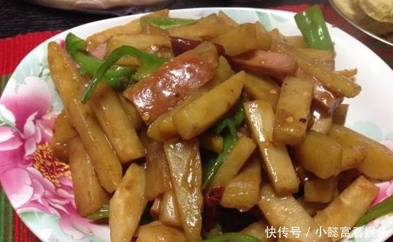 美食推荐:干锅肥肠,腐竹炒腊肠,炝炒白萝卜条,口味肥肠的做法
