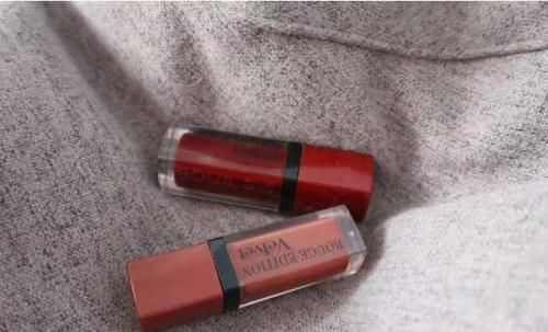 有哪些让你感到惊艳，并且平价的小众口红？