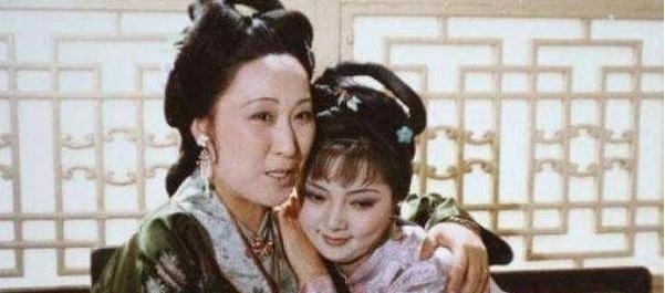 薄命郎&贾政为何让薛姨妈住梨香院？这里面有玄机，贾政很聪明