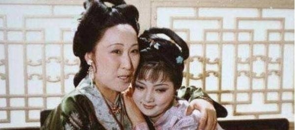 薄命郎&贾政为何让薛姨妈住梨香院?这里面有玄机,贾政很聪明