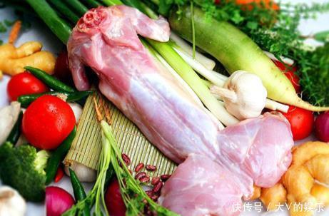 留情|一旦手部出現3大怪象,多半已被血栓“拴住”4種食物口下別留情