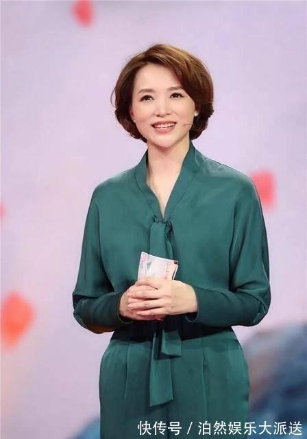 海浪卷 50岁女人别被这4款“大妈发型”迷惑，自以为时髦，其实很土气