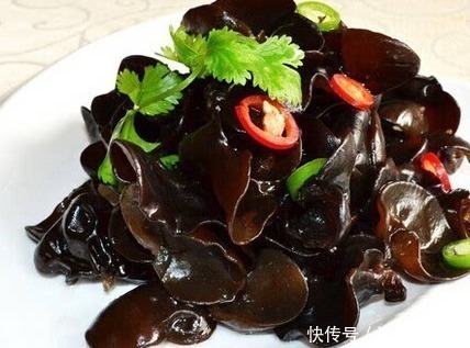 木耳|3种食物,每天坚持吃,越吃越瘦,刮油降脂,体重慢慢降下来