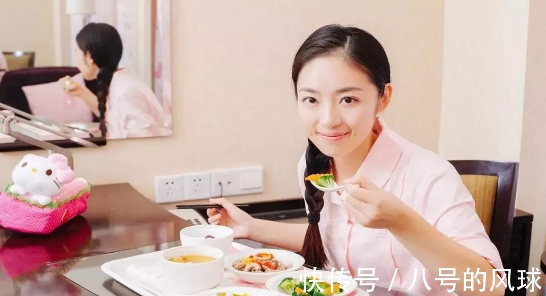 化妆|孕期的三件事,孕妈确实很舒服,但却苦了胎儿,容易带着胎记出生