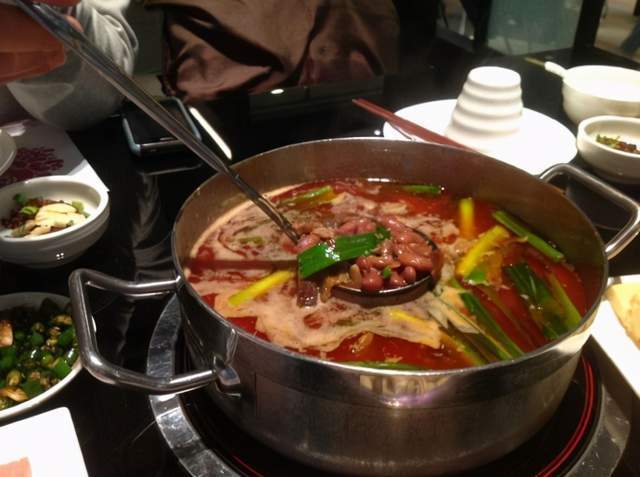 50岁后有心血管疾病的人，4类食物要撤下餐桌，血管才能健康