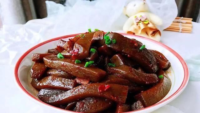 魔芋豆腐|肠道“推粪机”和香蕉无关，这家常菜，防便秘排宿便，瘦出小细腰