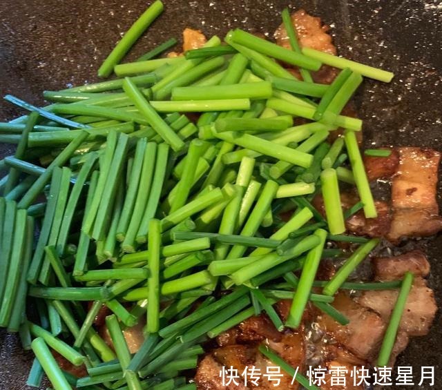 上火|秋天,这菜我家经常吃,营养极高,滋补不上火,下饭下酒都不错!