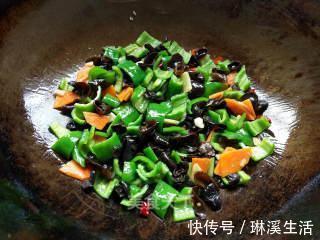 黑木耳|这菜是“血管清道夫”，两天吃一次，给身体来个全面大扫除！