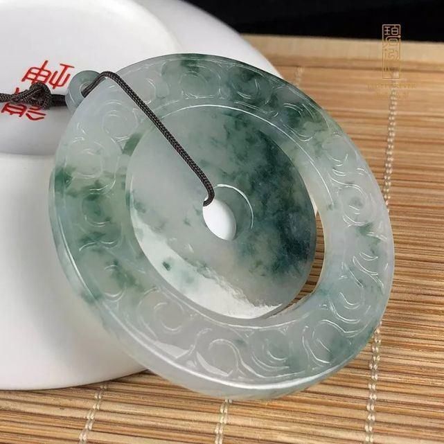 翡翠收藏切记“三禁”“四怕”,条条精辟碧泓翡翠第1109课