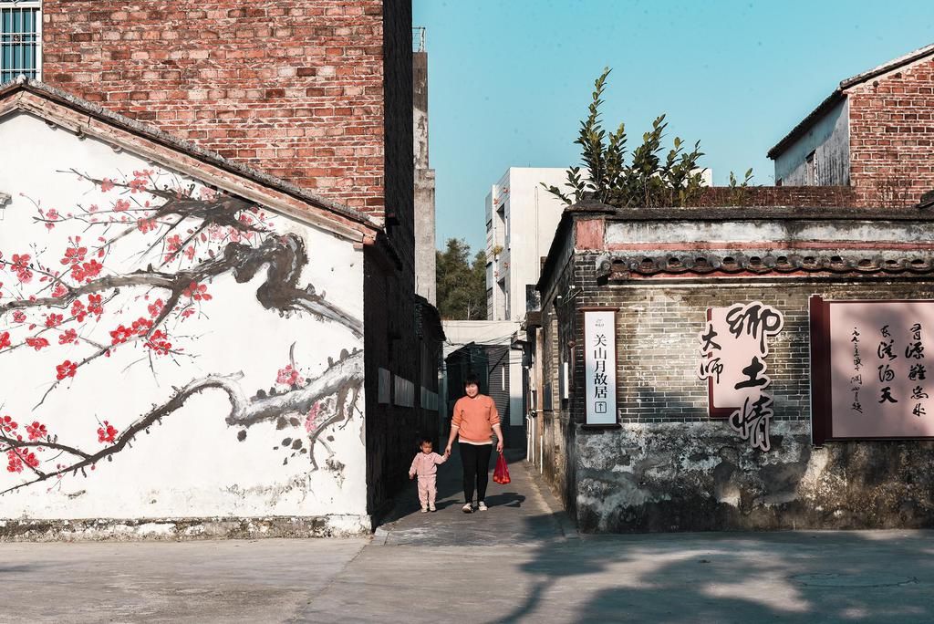  隐藏|1959年，人民大会堂挂上了一幅画，背后隐藏了2个有趣的故事