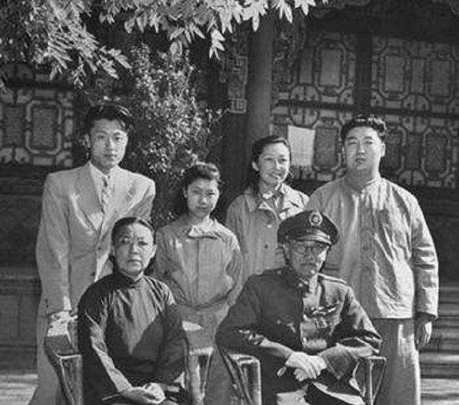 阎锡山的智慧,威严带领下,是手下甘愿为他守墓六十载!