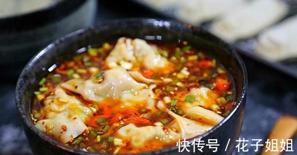 搅拌均匀|夏天，用它包饺子最香，还不用花钱，农村多到吃不完，比韭菜馅鲜！