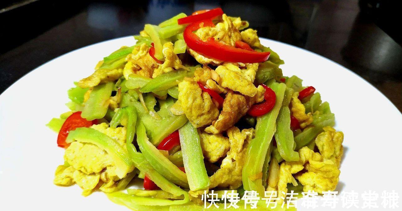 清热解毒|苦瓜清热解毒、生津润燥,效果强大,苦瓜和什么一起吃最营养呢?