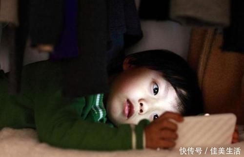 假带|有种无奈叫老一辈人“假带孩子”，自己赚足了面子，却坑了宝宝