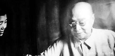 痰湿|施今墨选中两味药,理肺+治脾,扫清生痰之源、储痰之器