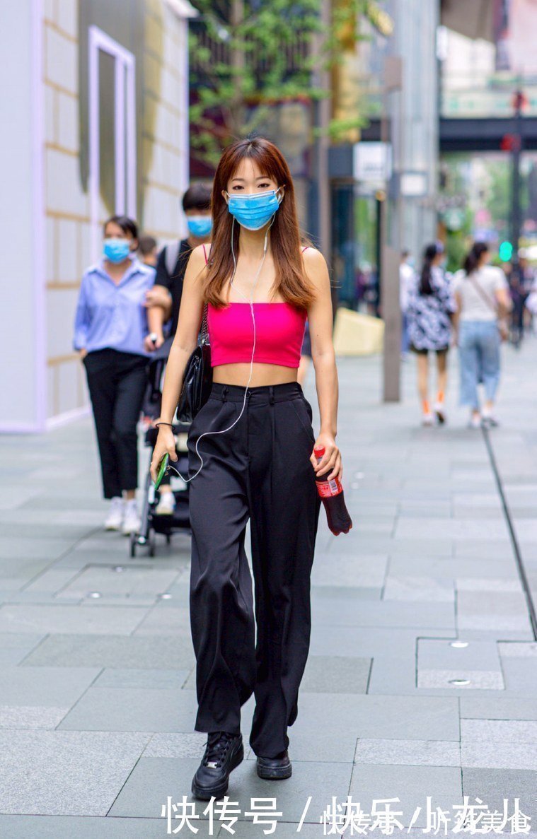 连衣裙 连衣裙轻松解决换季时髦穿搭,秀出靓丽身姿