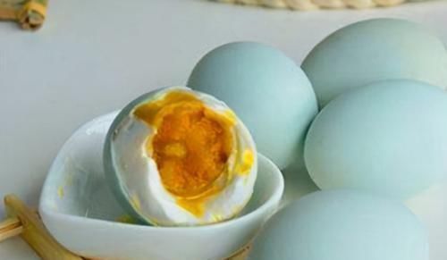 食物|人到中年想长寿，不妨多吃3种食物，延缓衰老，好吃又不贵！