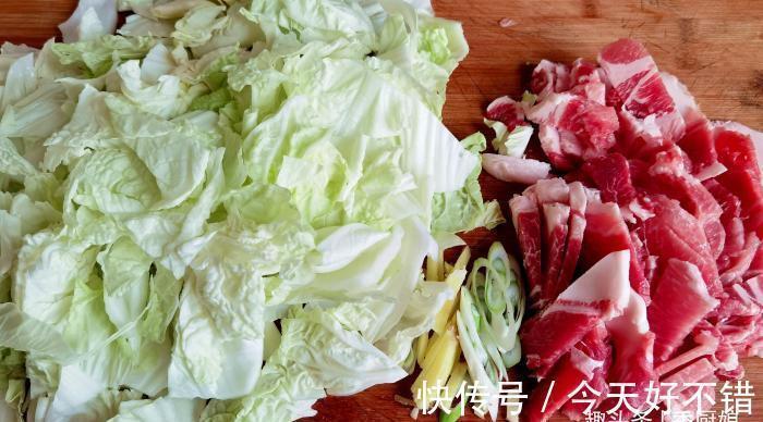 此食材3元1斤，蛋白质是鸡蛋5倍，铁含量比猪肝多，炖白菜吃真香