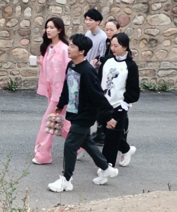 城市版《向往》路透曝光，宋丹丹來還好，沒想到這位大佬也要來