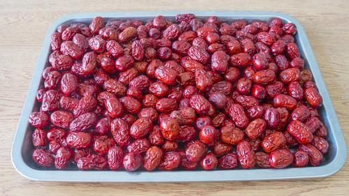 大碗|自制万能枣泥馅,不去皮不加糖,细腻又香甜,2斤红枣能做一大碗