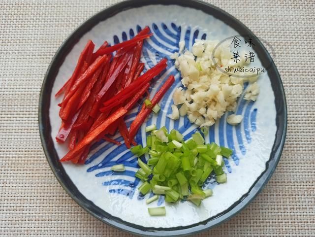 红椒|面馆生意火爆，全凭这5款免费小菜，清口又解腻，掌握方法你也行