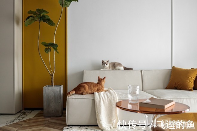 轻食简餐|90平米2居室如何做到潮流混搭风