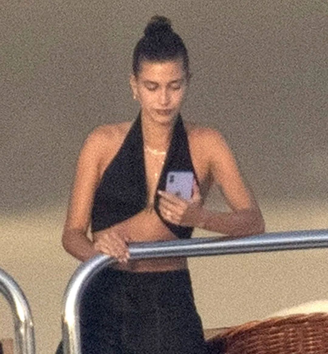 辣妹轮番示范，这几件吊带你可以闭眼入了|教你美 | mccartney