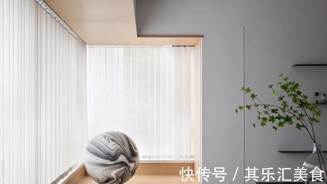 床头|110㎡精装房改造,颜色点缀空间,打造出浓浓的艺术气息!